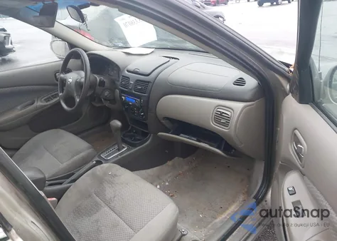 2004 Nissan Sentra 1.8S z USA, uszkodzony, nr VIN 3N1CB51D54L884597